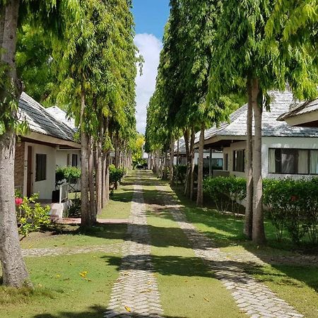 Cebu International Golf And Resort บาดิอัน ภายนอก รูปภาพ